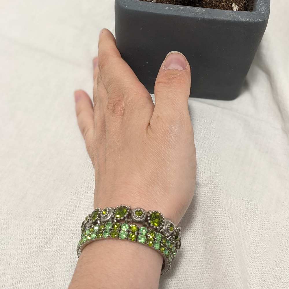 Jewelled bangles - Picture 2 of 2